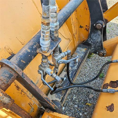 Екскаватор-навантажувач Case 695 ST: фото 42 Екскаватор-навантажувач Case 695 ST: фото 42