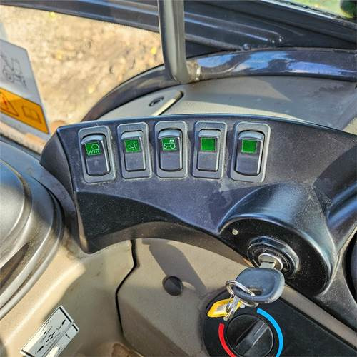 Екскаватор-навантажувач Case 695 ST: фото 24 Екскаватор-навантажувач Case 695 ST: фото 24