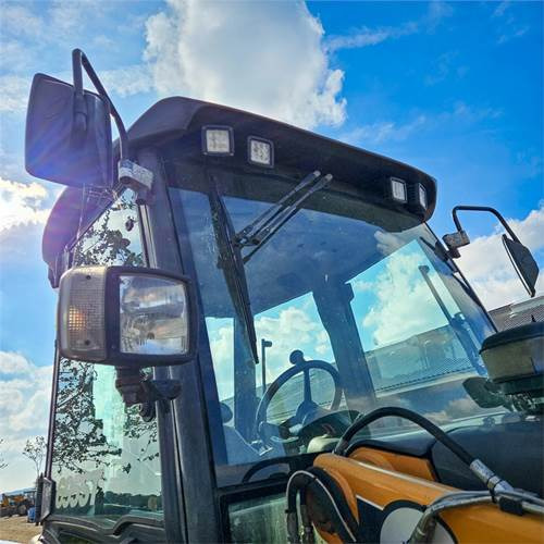 Екскаватор-навантажувач Case 695 ST: фото 35 Екскаватор-навантажувач Case 695 ST: фото 35