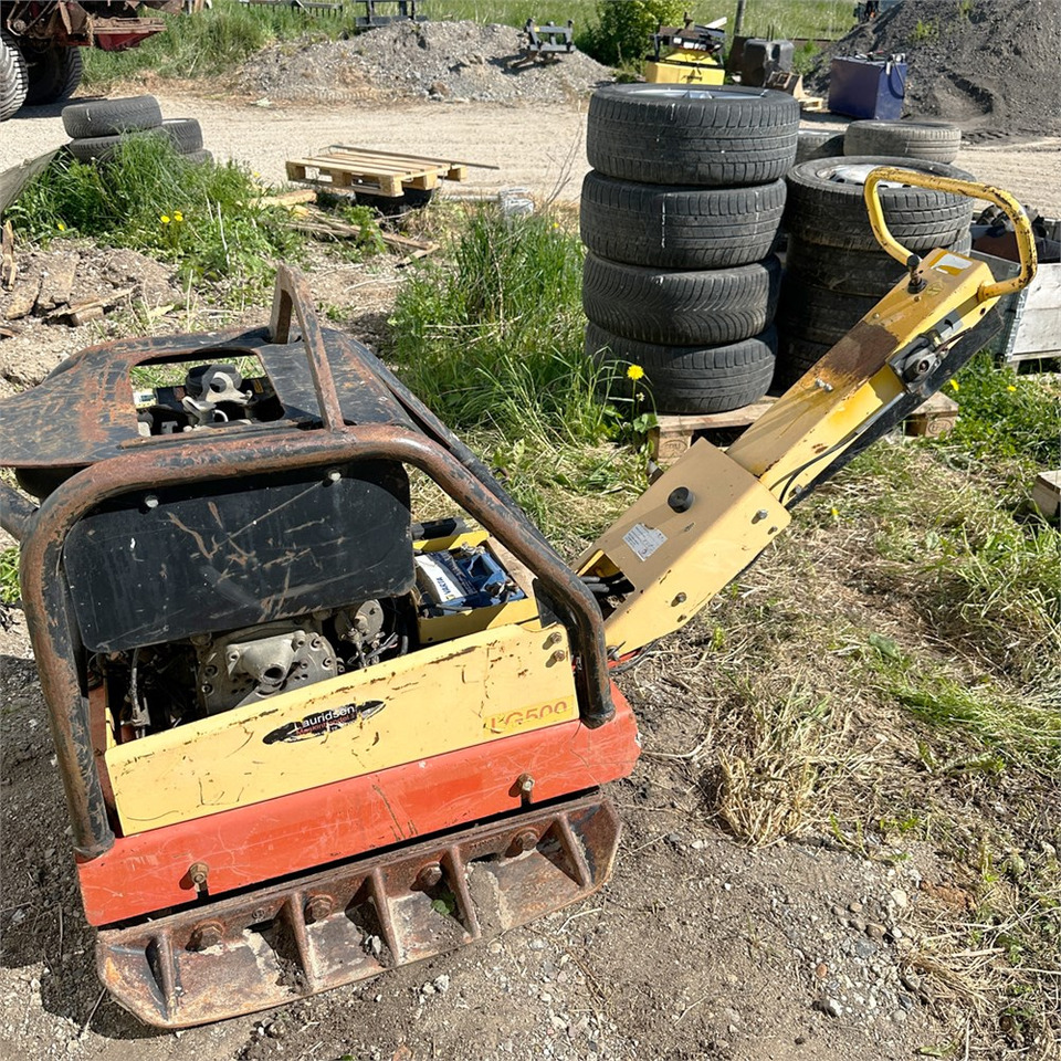 Віброплита Dynapac LG500: фото 12 Віброплита Dynapac LG500: фото 12