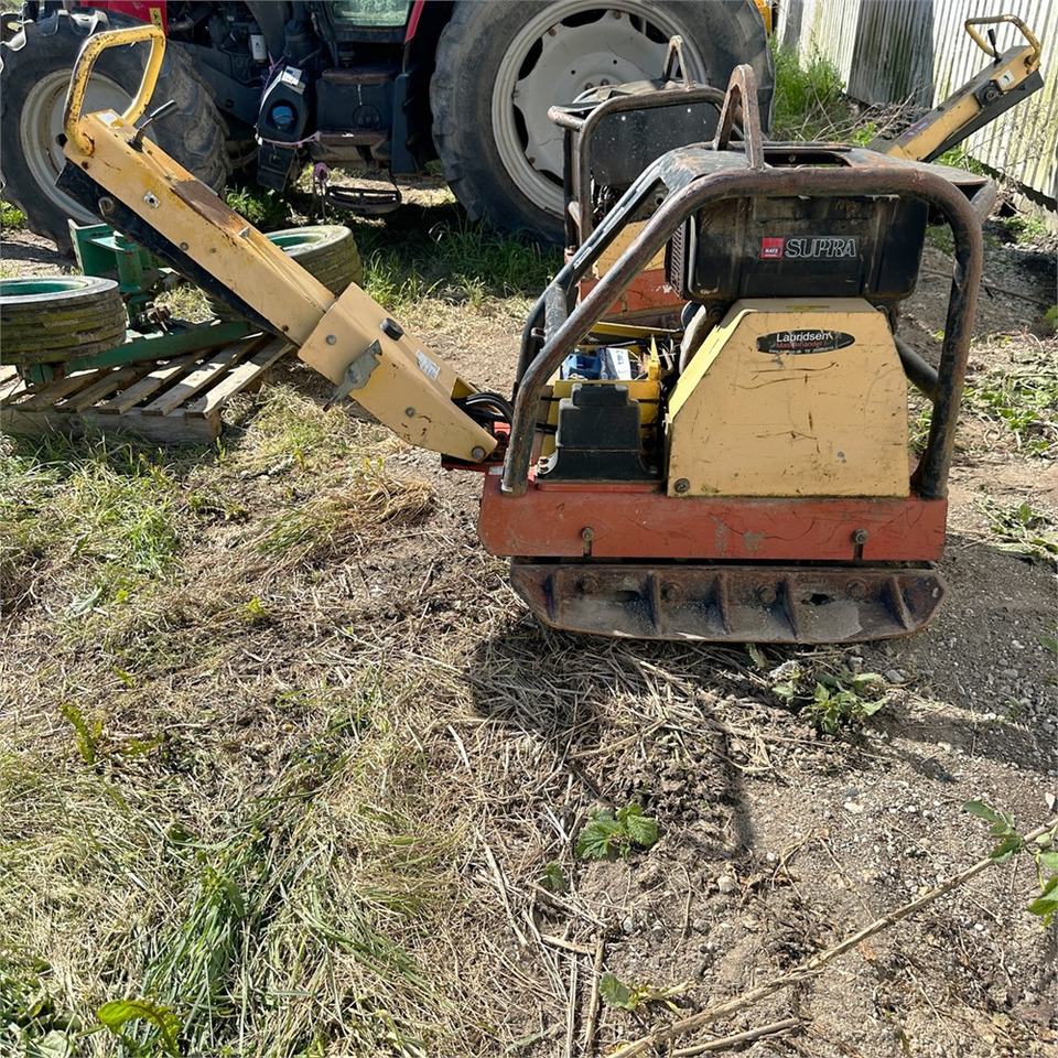 Віброплита Dynapac LG500: фото 7 Віброплита Dynapac LG500: фото 7