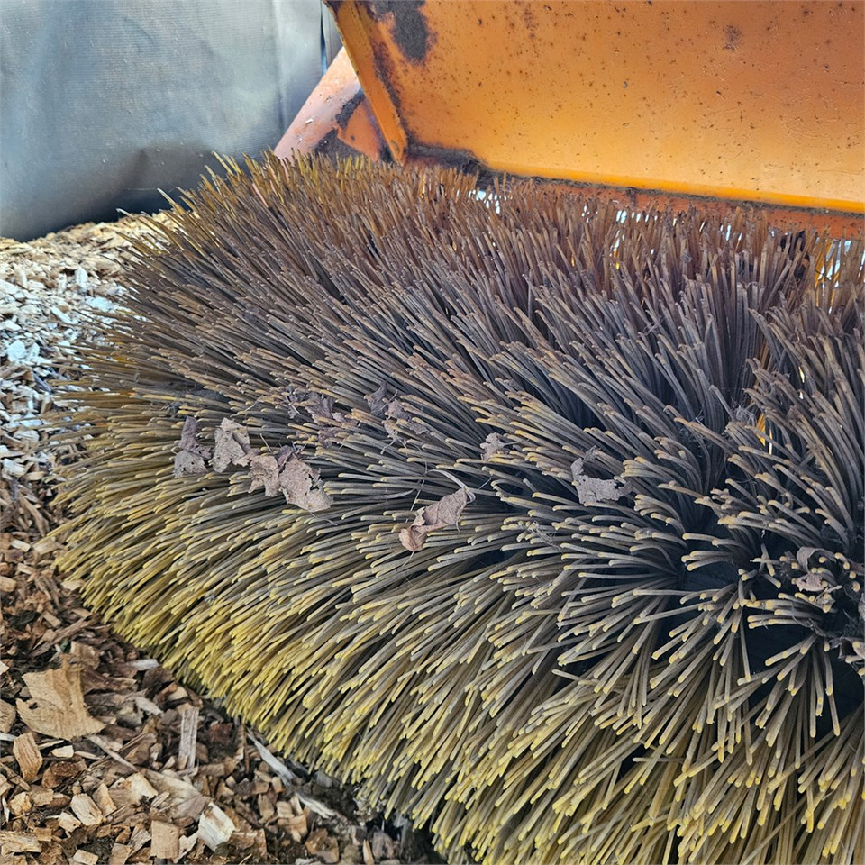 Epoke B200 - Щітка дорожня: фото 4 Epoke B200 - Щітка дорожня: фото 4