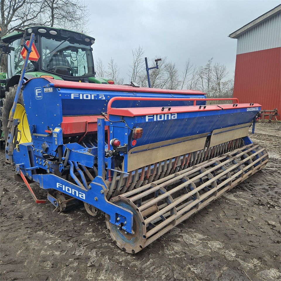 Fiona Orion XR 4.00 - SEEDCOM XR VB 4.0 - Посівна техніка: фото 3 Fiona Orion XR 4.00 - SEEDCOM XR VB 4.0 - Посівна техніка: фото 3