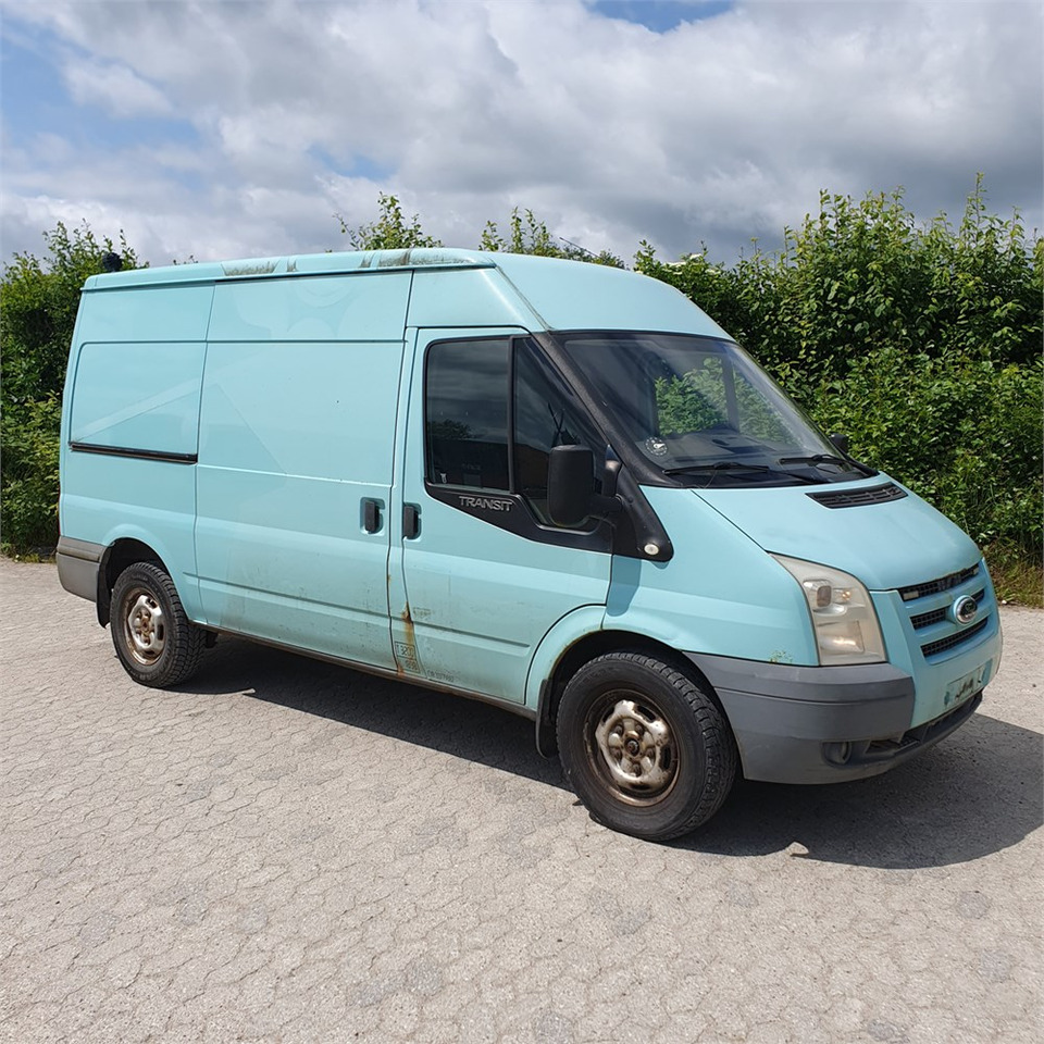Ford Transit Van 2,4 Tdci 350m Rwd - Суцільнометалевий фургон: фото 4 Ford Transit Van 2,4 Tdci 350m Rwd - Суцільнометалевий фургон: фото 4
