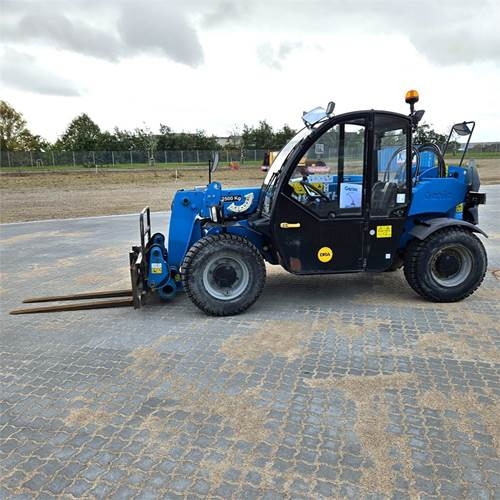 Genie GTH2506 - Навантажувач телескопічний: фото 4 Genie GTH2506 - Навантажувач телескопічний: фото 4