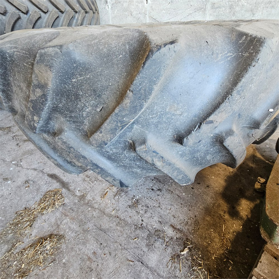 Goodyear 580/70R38 - Трактор: фото 4 Goodyear 580/70R38 - Трактор: фото 4