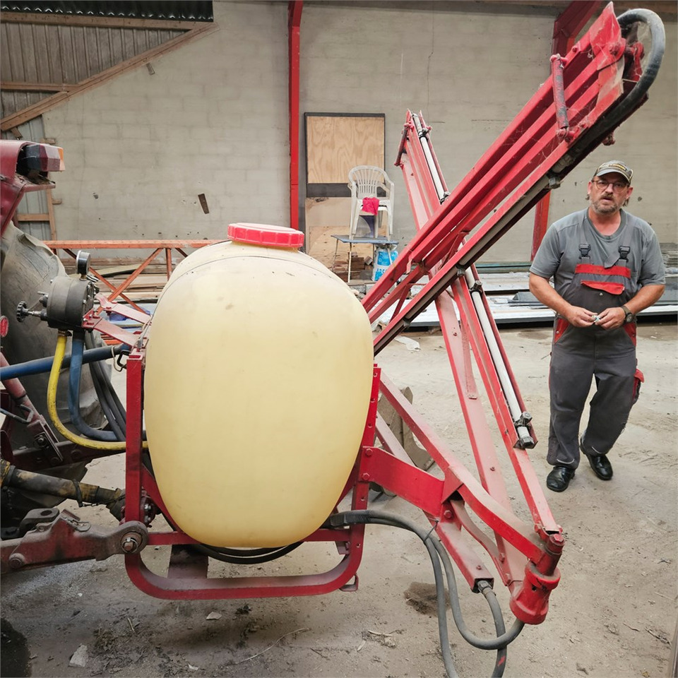Hardi 400 liter - Обприскувач: фото 4 Hardi 400 liter - Обприскувач: фото 4