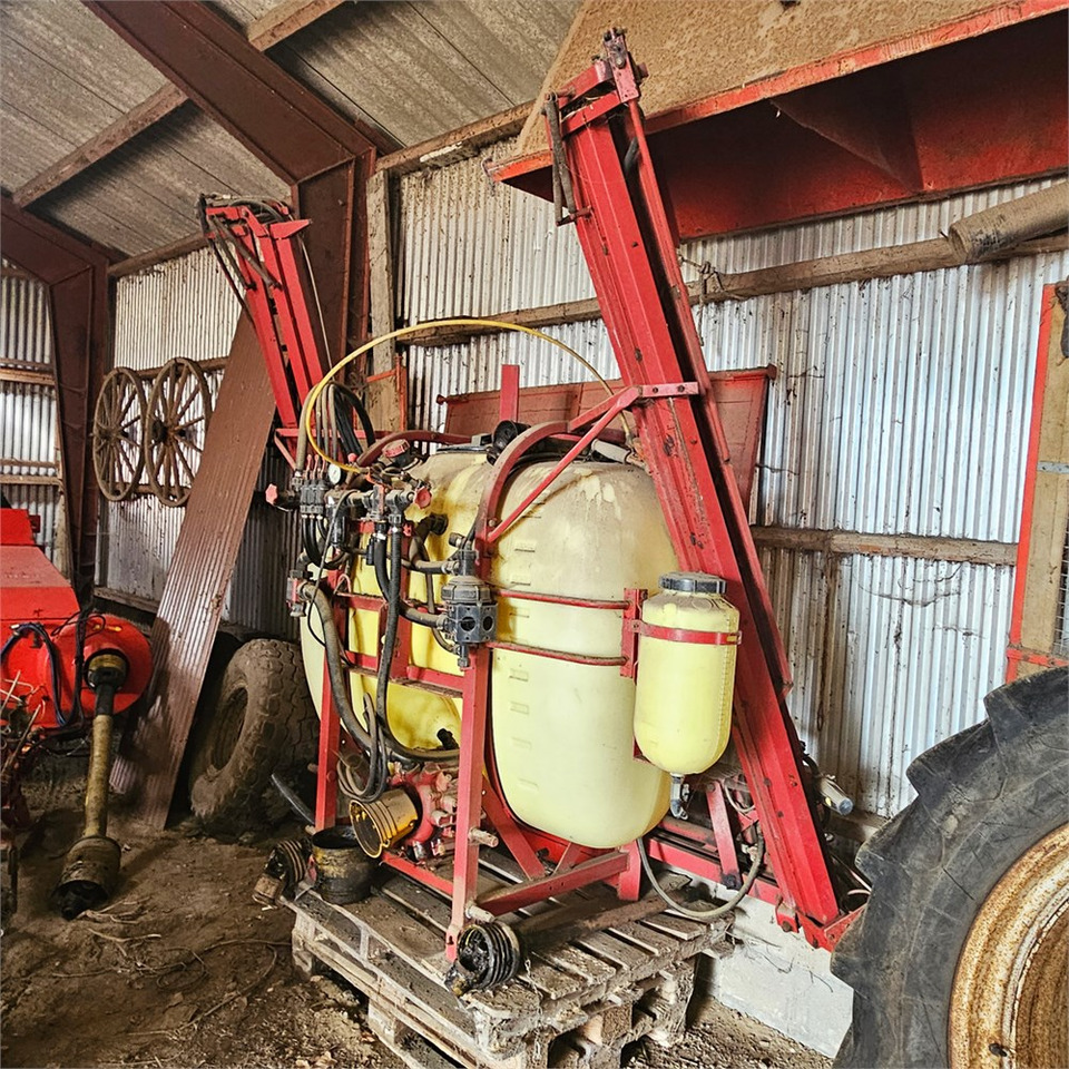 Hardi LXY 800 - Обприскувач: фото 3 Hardi LXY 800 - Обприскувач: фото 3