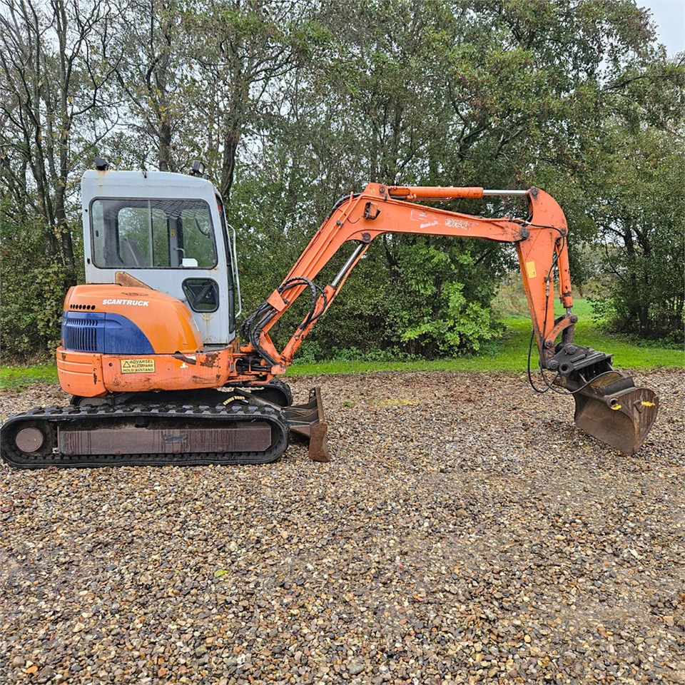 Hitachi FH50 U - Міні-екскаватор: фото 1 Hitachi FH50 U - Міні-екскаватор: фото 1