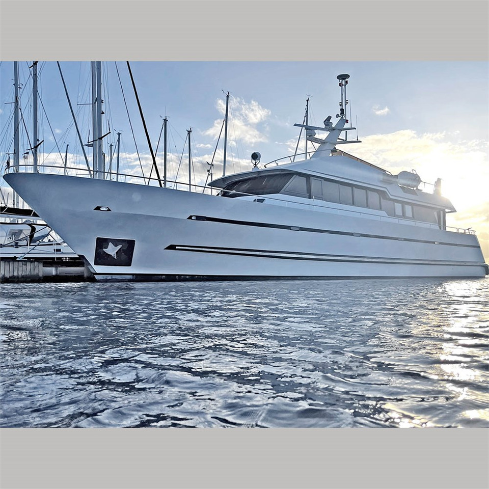 Steel Yacht M/Y 92 feet - Інша техніка: фото 1 Steel Yacht M/Y 92 feet - Інша техніка: фото 1