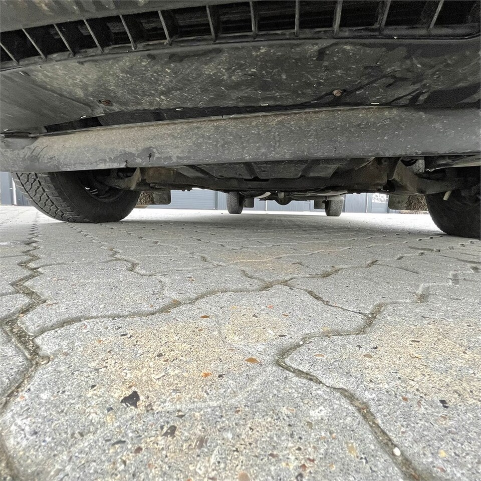 Суцільнометалевий фургон Iveco 35-120 HI Matic: фото 38