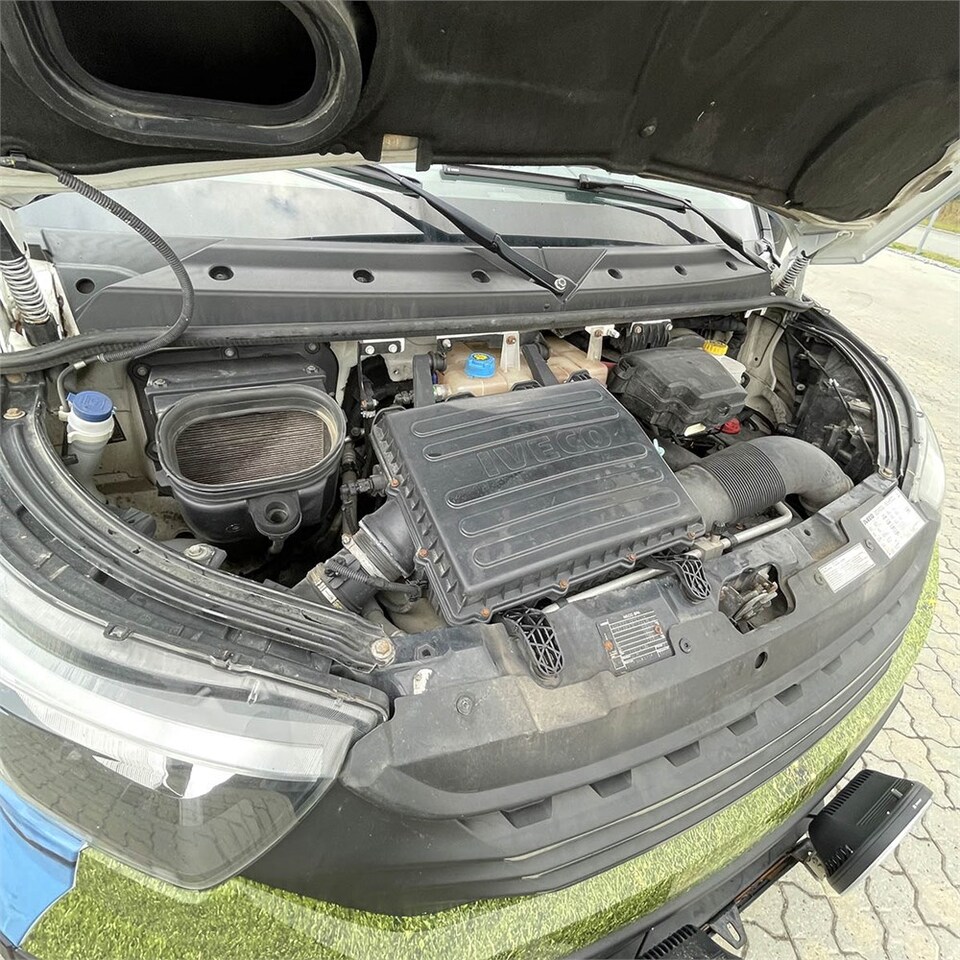 Суцільнометалевий фургон Iveco 35-120 HI Matic: фото 21