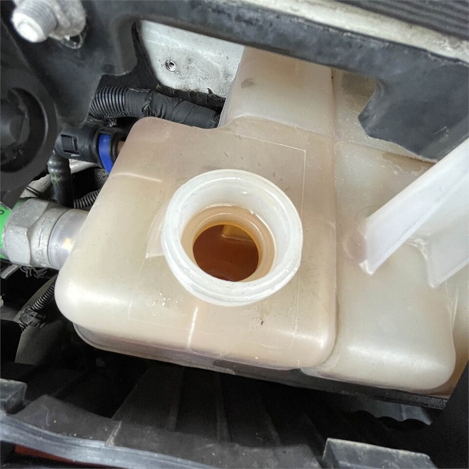 Суцільнометалевий фургон Iveco 35-120 HI Matic: фото 42