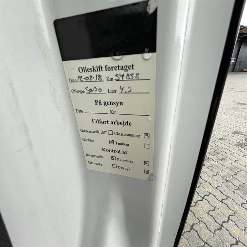 Суцільнометалевий фургон Iveco 35-120 HI Matic: фото 25