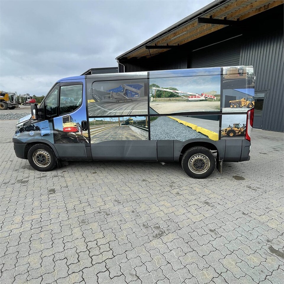 Суцільнометалевий фургон Iveco 35-120 HI Matic: фото 10