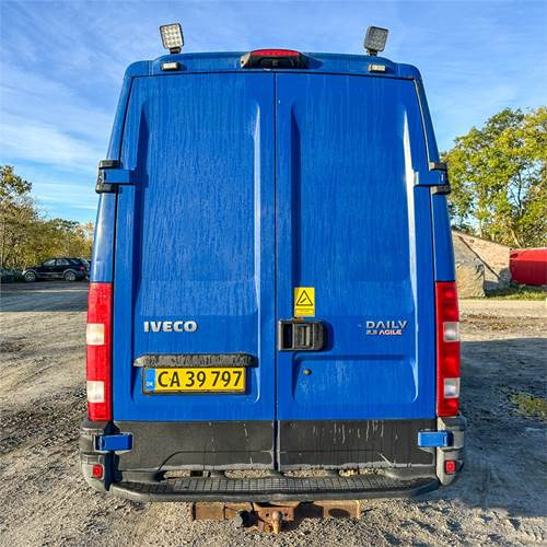 Iveco 35C15AV (12,0M3) EU4 - Суцільнометалевий фургон: фото 5 Iveco 35C15AV (12,0M3) EU4 - Суцільнометалевий фургон: фото 5