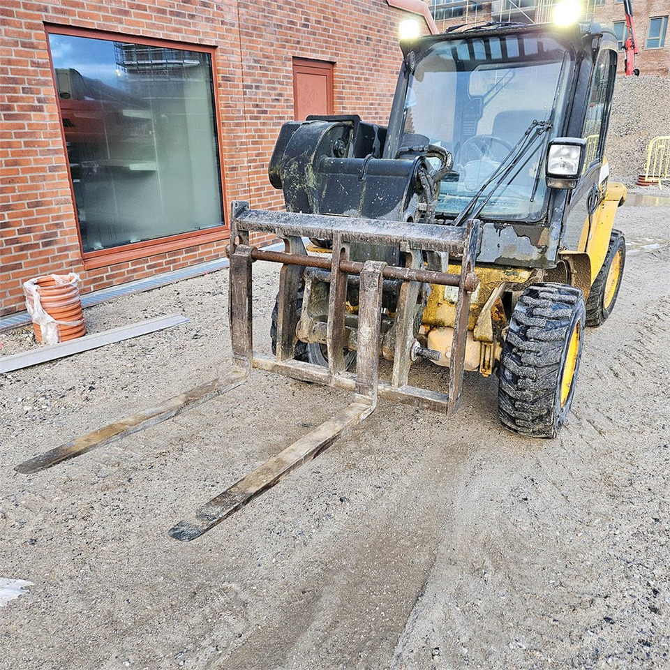 JCB 520-40 - Навантажувач телескопічний: фото 5 JCB 520-40 - Навантажувач телескопічний: фото 5