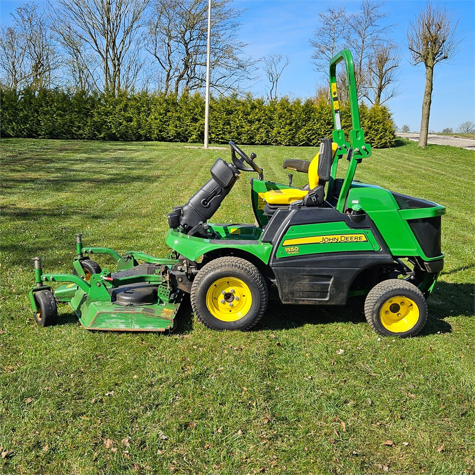 John Deere 1550 TerrainCut - Газонокосарка: фото 2 John Deere 1550 TerrainCut - Газонокосарка: фото 2
