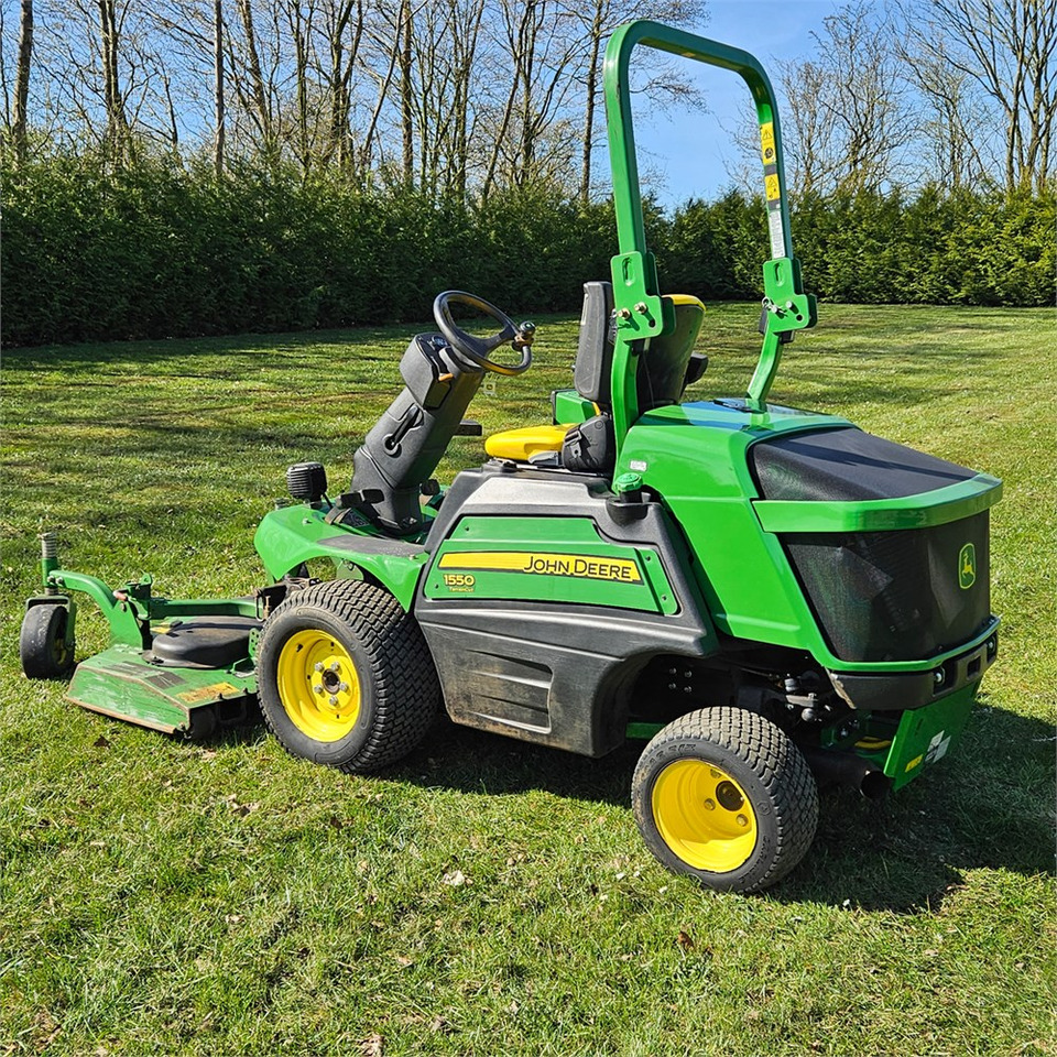 John Deere 1550 TerrainCut - Газонокосарка: фото 3 John Deere 1550 TerrainCut - Газонокосарка: фото 3