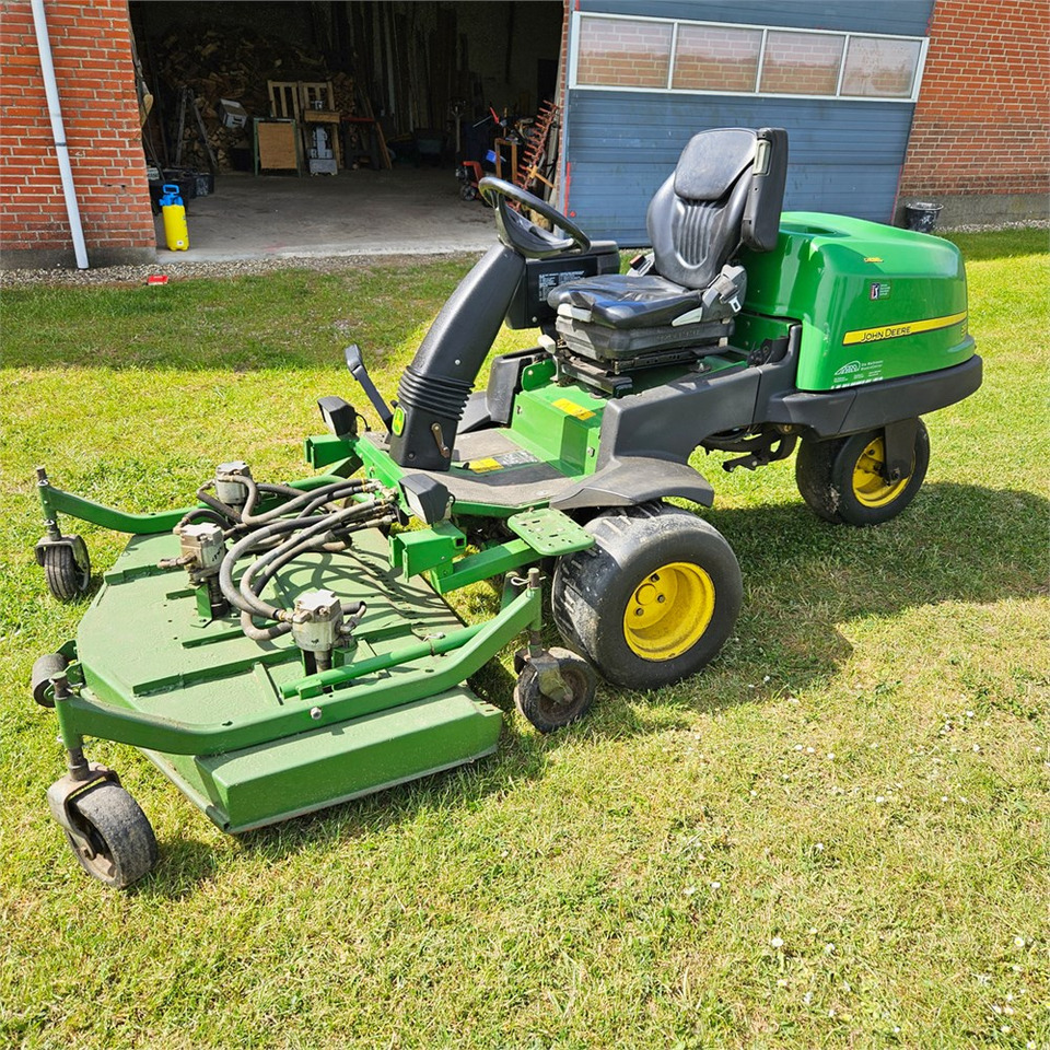 John Deere 2500B PrecisionCut - Газонокосарка: фото 1 John Deere 2500B PrecisionCut - Газонокосарка: фото 1