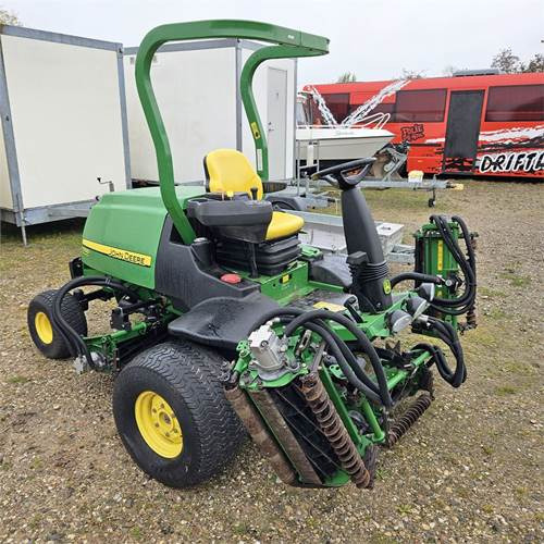 John Deere 7700 Precisioncut - Газонокосарка: фото 3 John Deere 7700 Precisioncut - Газонокосарка: фото 3