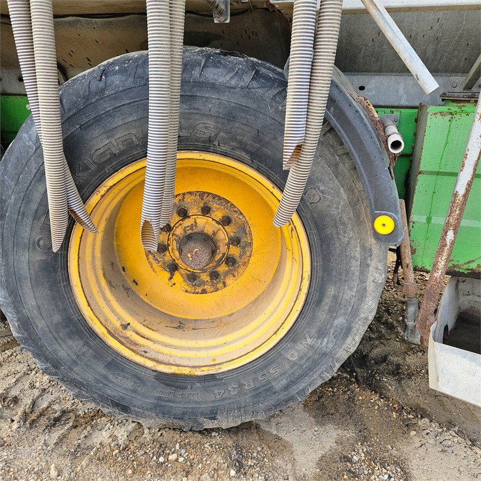 Техніка для внесення добрив Joskin 26000TRS: фото 25