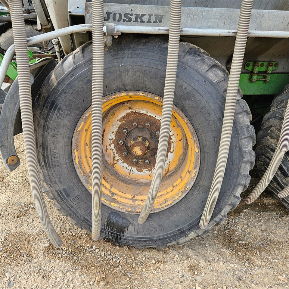 Техніка для внесення добрив Joskin 26000TRS: фото 29