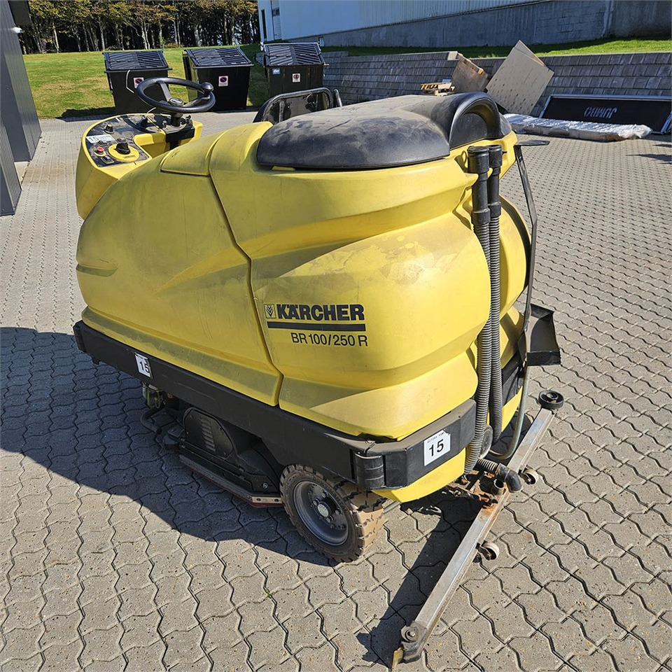 Kärcher BR 100/250 R BP PAC - Обладнання для клінінгу: фото 3 Kärcher BR 100/250 R BP PAC - Обладнання для клінінгу: фото 3