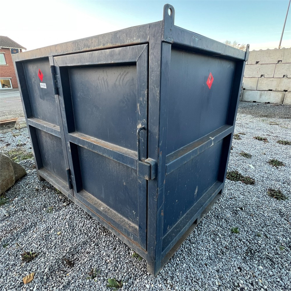 Kingspan Roug Steel Tank - Резервуар для зберігання: фото 2 Kingspan Roug Steel Tank - Резервуар для зберігання: фото 2