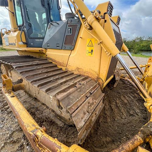 Бульдозер Komatsu D65 PX-15 EO: фото 25 Бульдозер Komatsu D65 PX-15 EO: фото 25