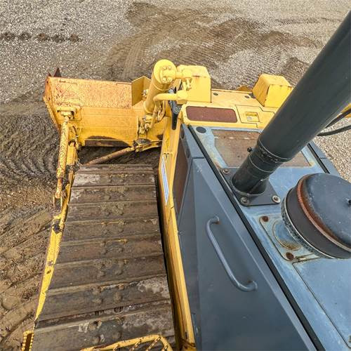 Бульдозер Komatsu D65 PX-15 EO: фото 26 Бульдозер Komatsu D65 PX-15 EO: фото 26