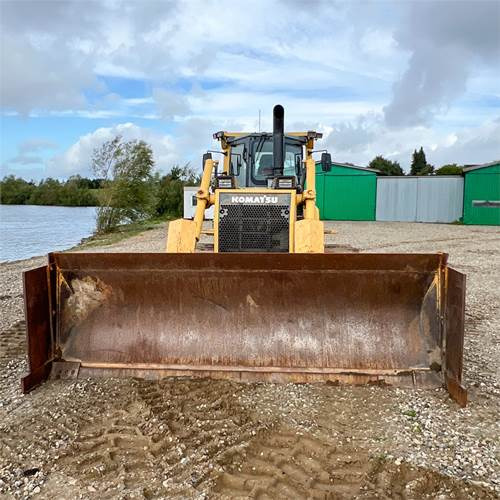 Бульдозер Komatsu D65 PX-15 EO: фото 9 Бульдозер Komatsu D65 PX-15 EO: фото 9