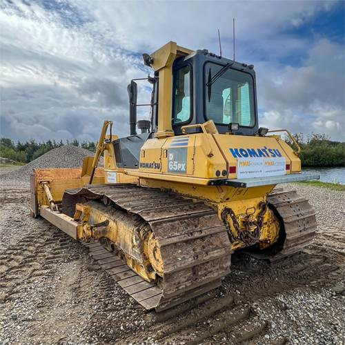 Бульдозер Komatsu D65 PX-15 EO: фото 10 Бульдозер Komatsu D65 PX-15 EO: фото 10