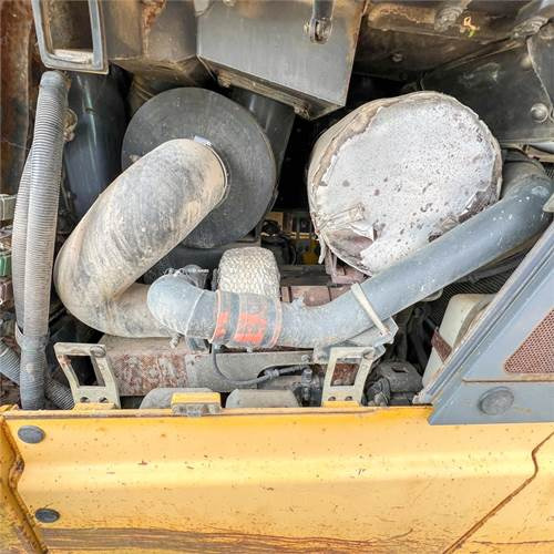 Бульдозер Komatsu D65 PX-15 EO: фото 28 Бульдозер Komatsu D65 PX-15 EO: фото 28