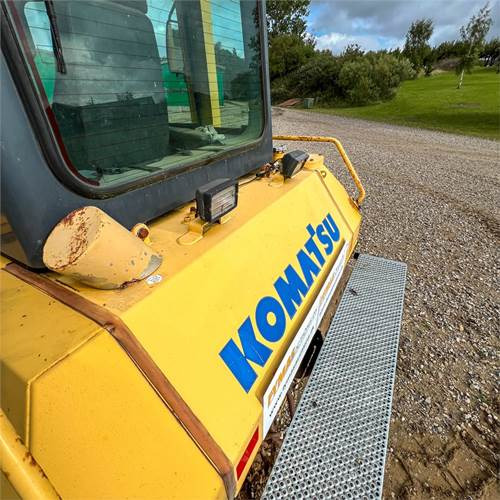 Бульдозер Komatsu D65 PX-15 EO: фото 24 Бульдозер Komatsu D65 PX-15 EO: фото 24