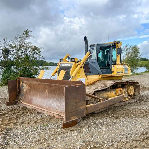 Бульдозер Komatsu D65 PX-15 EO: фото 6 Бульдозер Komatsu D65 PX-15 EO: фото 6