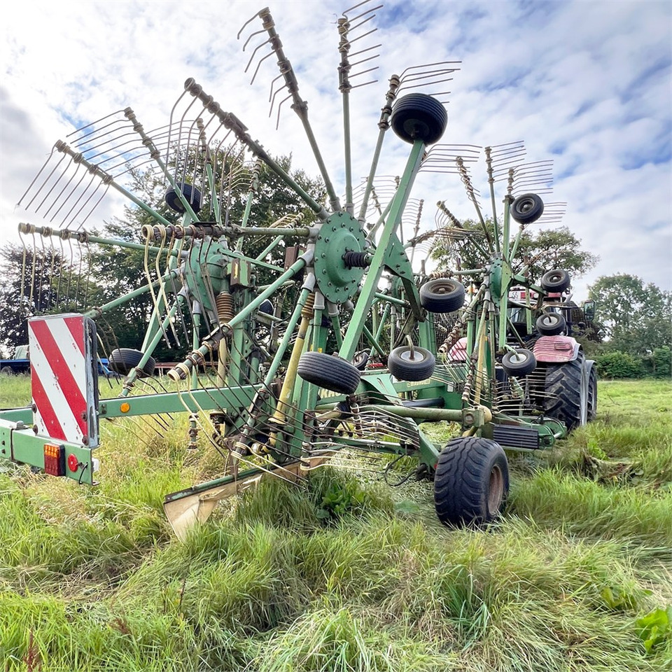 Krone Swadro 1400 - Техніка для сінозаготівлі: фото 4 Krone Swadro 1400 - Техніка для сінозаготівлі: фото 4