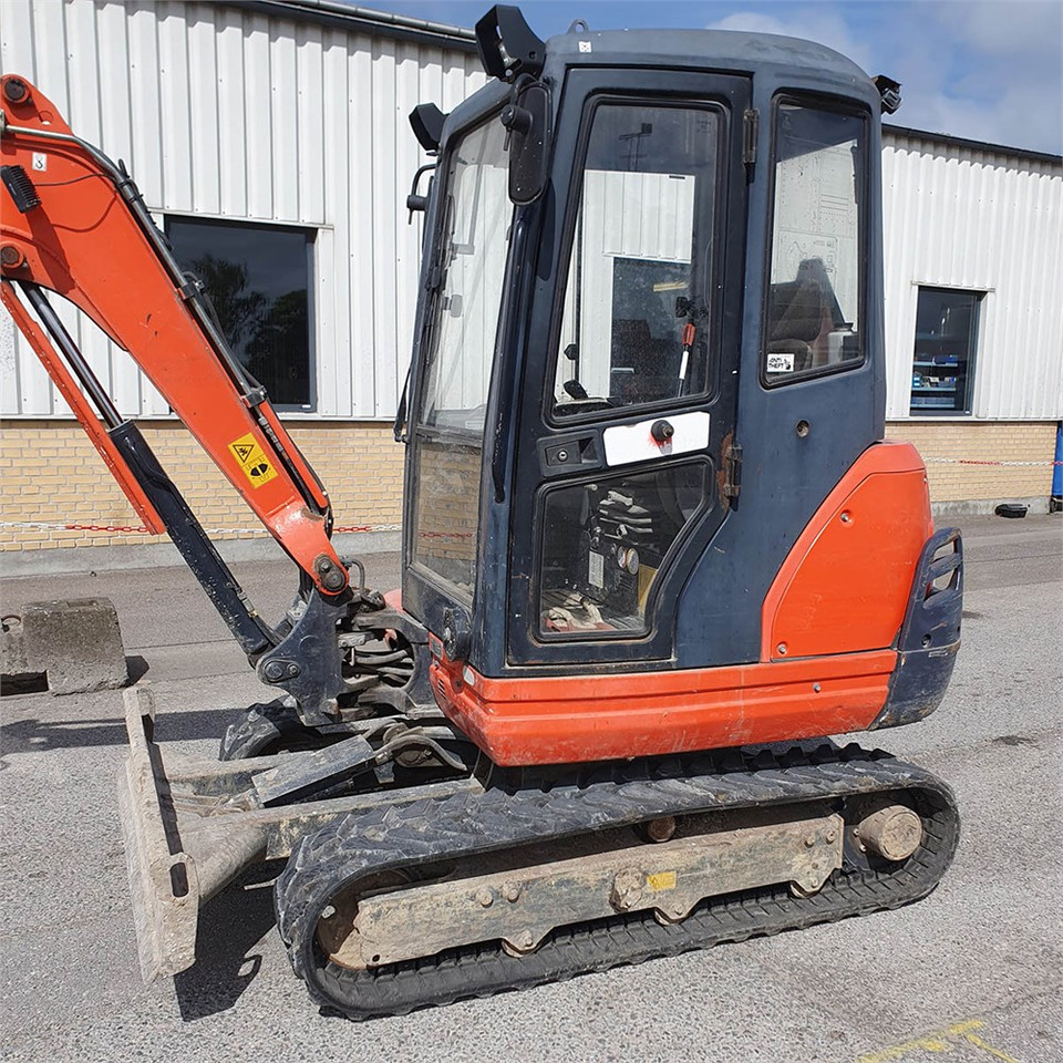 Kubota KX61-3 - Міні-екскаватор: фото 4 Kubota KX61-3 - Міні-екскаватор: фото 4