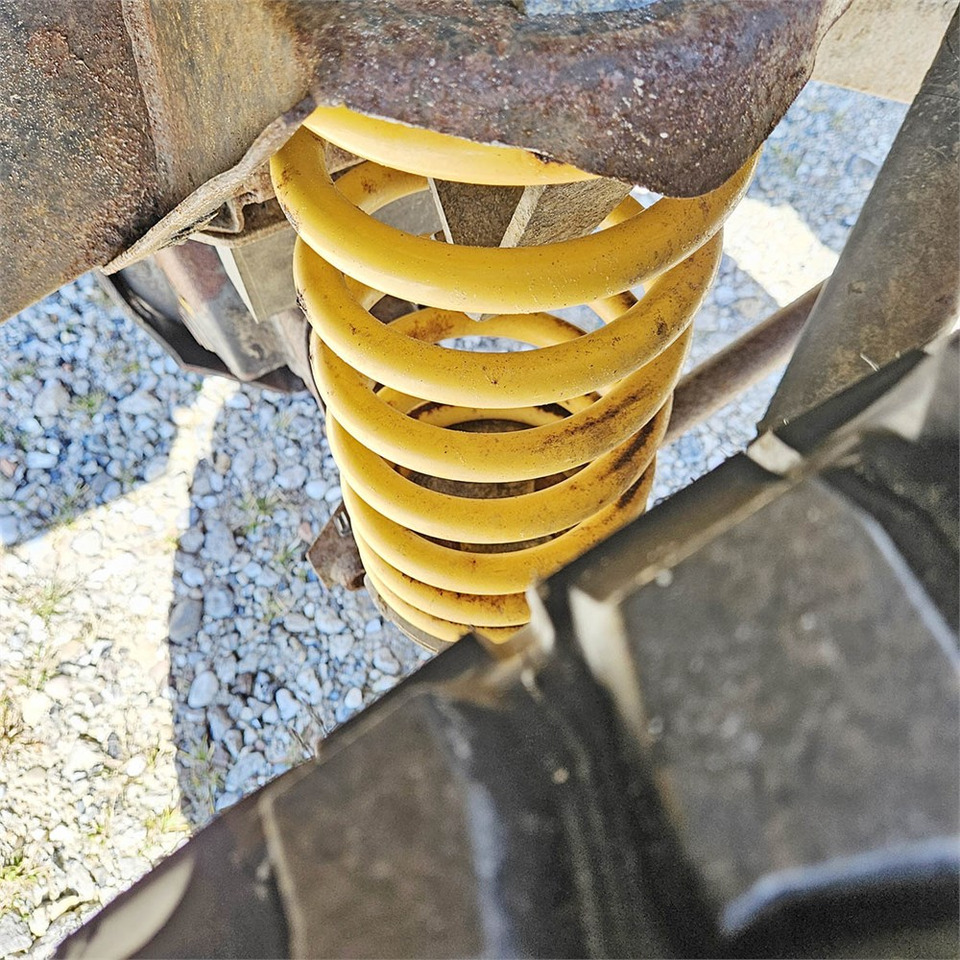 Позашляховик Land Rover Defender 90: фото 37 Позашляховик Land Rover Defender 90: фото 37