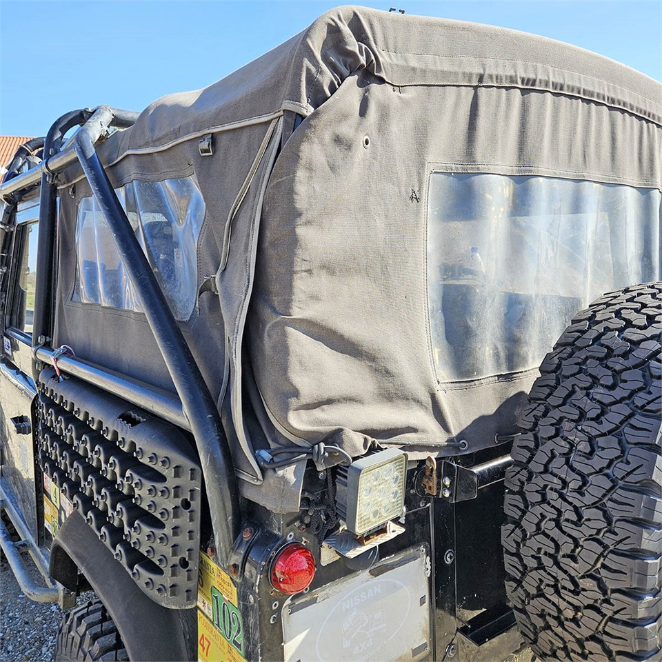 Позашляховик Land Rover Defender 90: фото 31 Позашляховик Land Rover Defender 90: фото 31