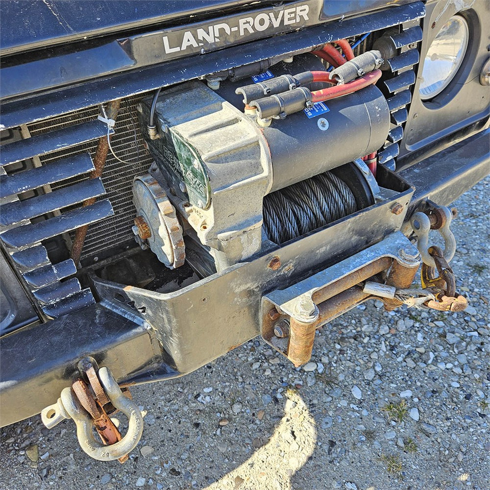 Позашляховик Land Rover Defender 90: фото 26 Позашляховик Land Rover Defender 90: фото 26