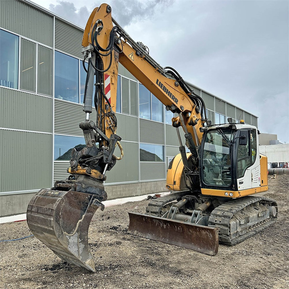 Liebherr R914 Compact Litronic - Міні-екскаватор: фото 3 Liebherr R914 Compact Litronic - Міні-екскаватор: фото 3