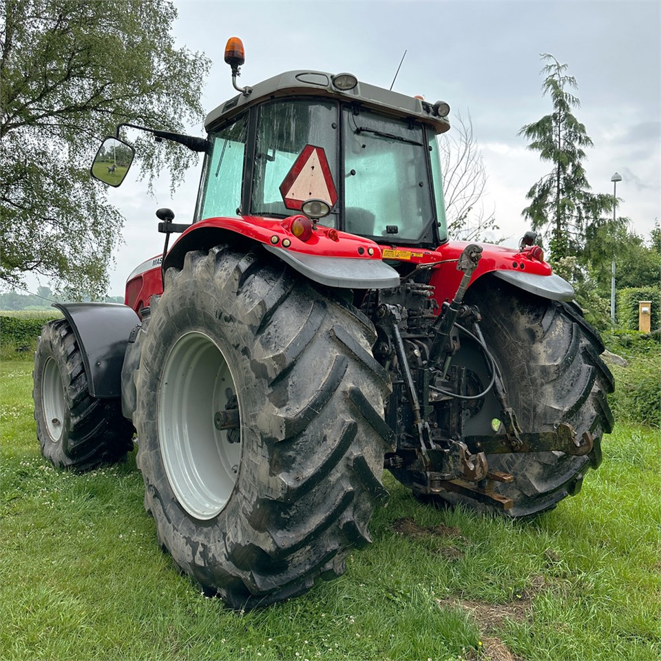 Massey Ferguson MF8460 Dyna-VT - Трактор: фото 5 Massey Ferguson MF8460 Dyna-VT - Трактор: фото 5