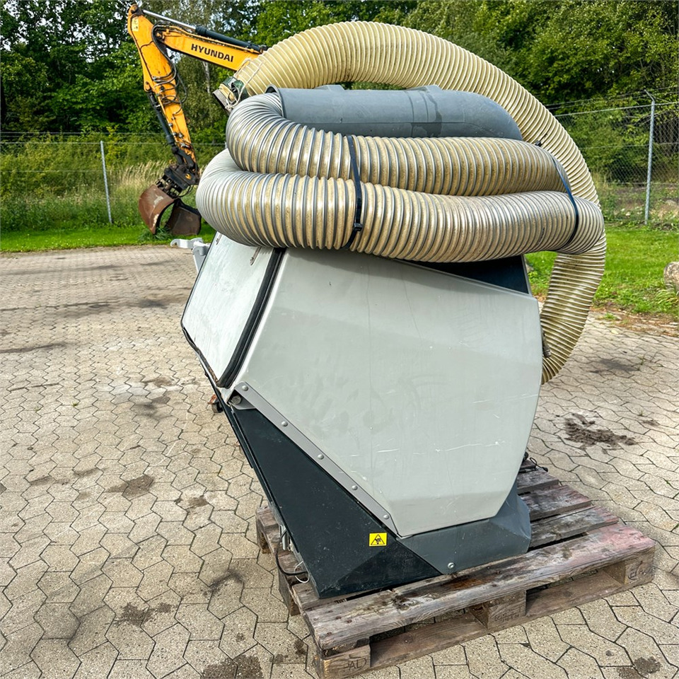 Nilfisk Engholm FS2150 & FK22150 - Навісне обладнання в категорії Підмітально-прибиральні машини: фото 5 Nilfisk Engholm FS2150 & FK22150 - Навісне обладнання в категорії Підмітально-прибиральні машини: фото 5