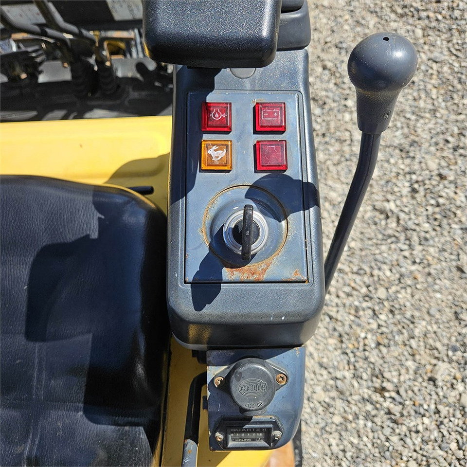 New Holland E10 SR в лізинг New Holland E10 SR: фото 15