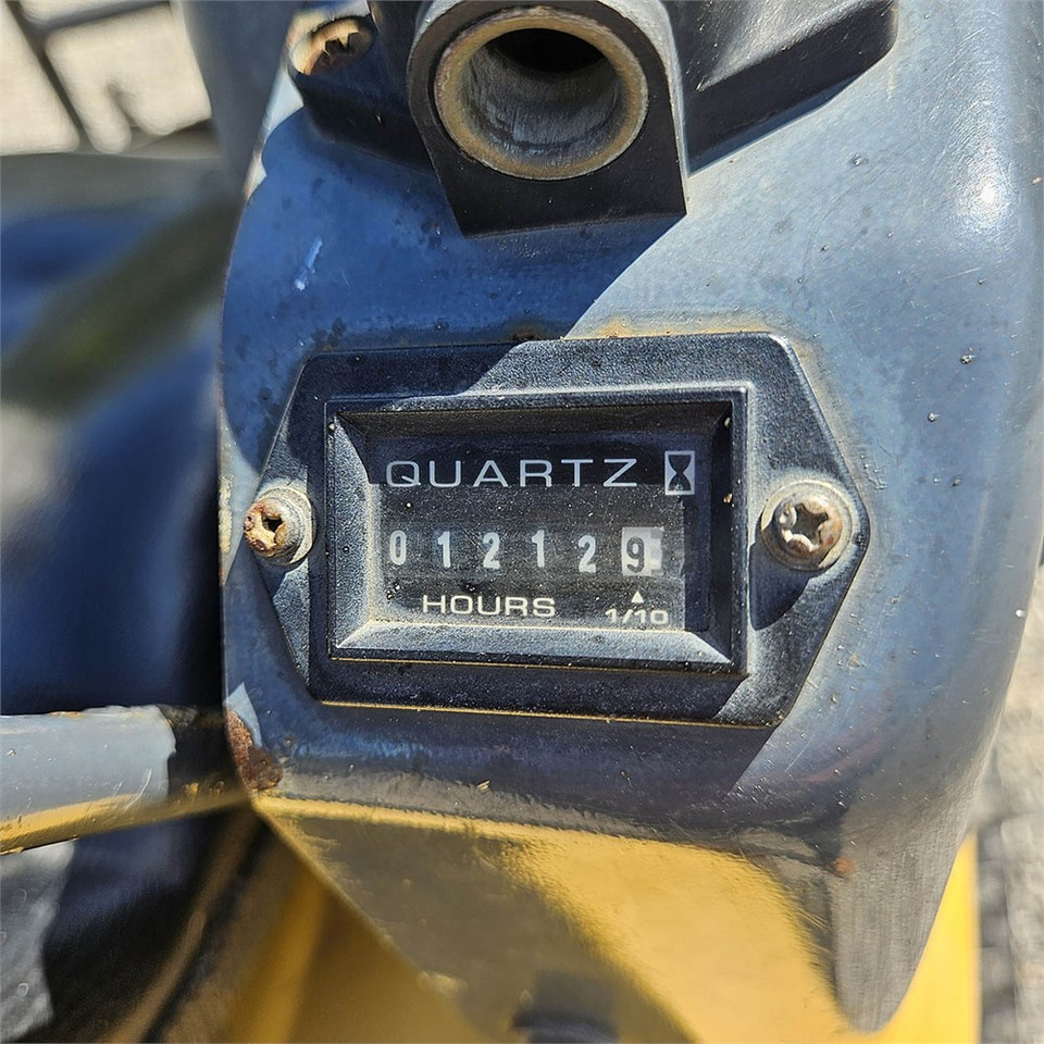 New Holland E10 SR в лізинг New Holland E10 SR: фото 19