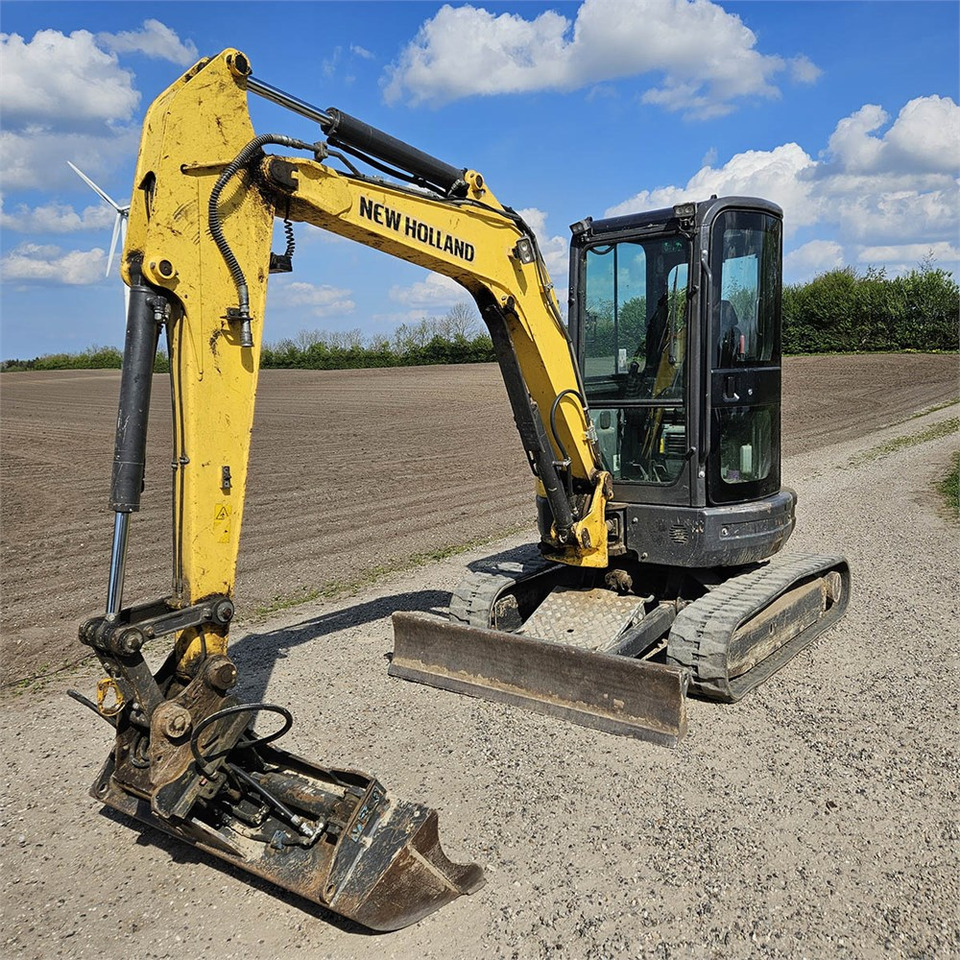 New Holland E39 B - Міні-екскаватор: фото 3 New Holland E39 B - Міні-екскаватор: фото 3