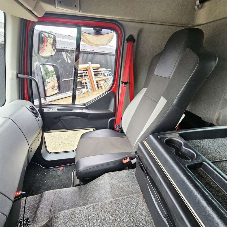 Гаковий мультиліфт вантажівка Renault D 26 Wide: фото 15