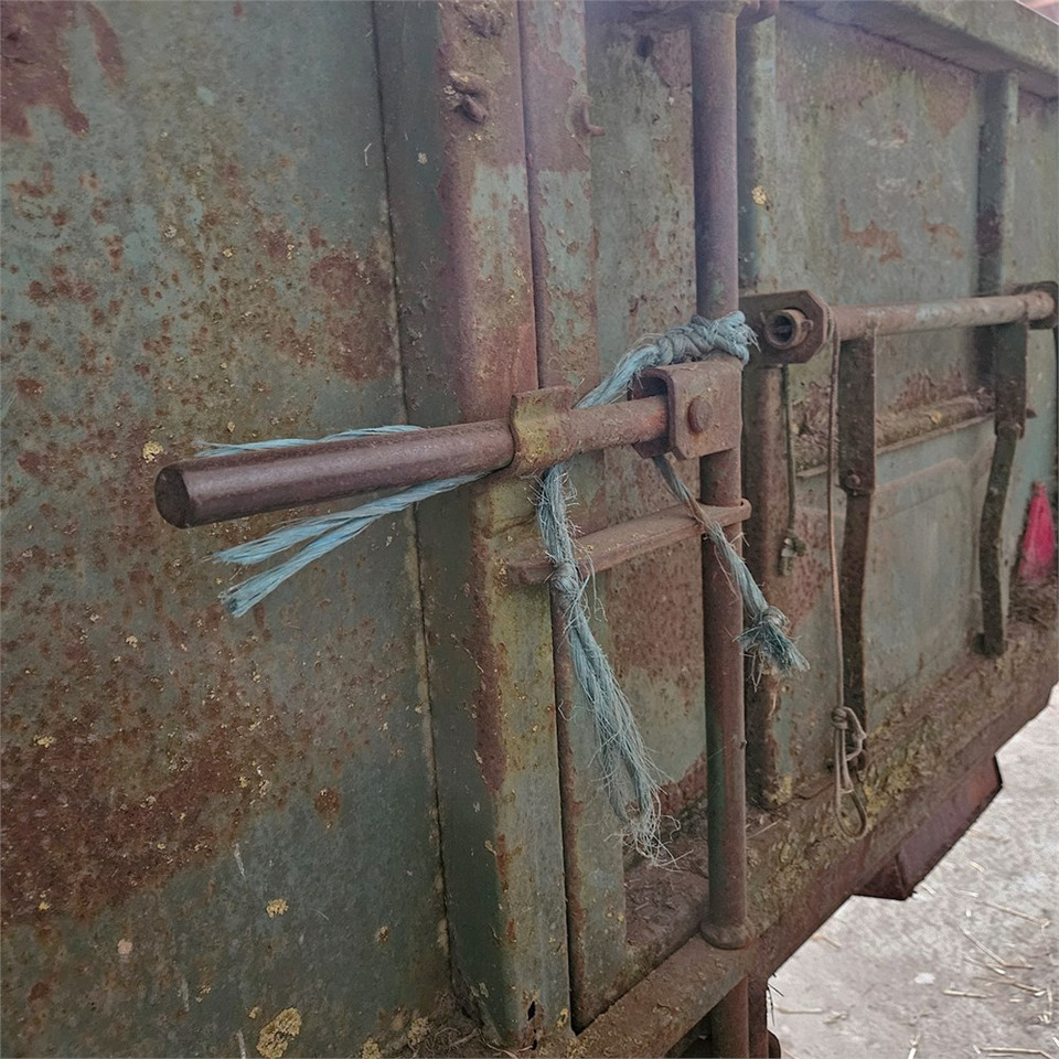 Сільськогосподарський причіп самоскид Scan-Agro STBT 11: фото 11 Сільськогосподарський причіп самоскид Scan-Agro STBT 11: фото 11