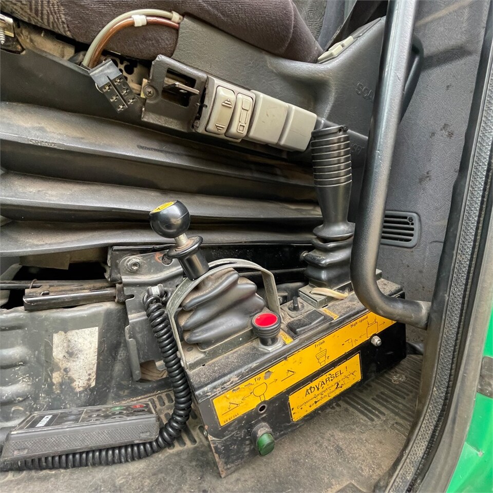 Бортова вантажівка/ Платформа Scania 124G: фото 19